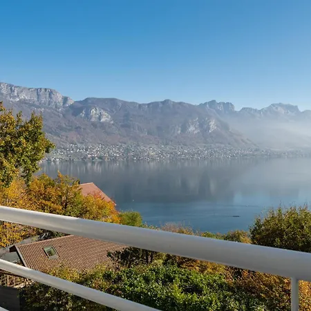 Villa The View